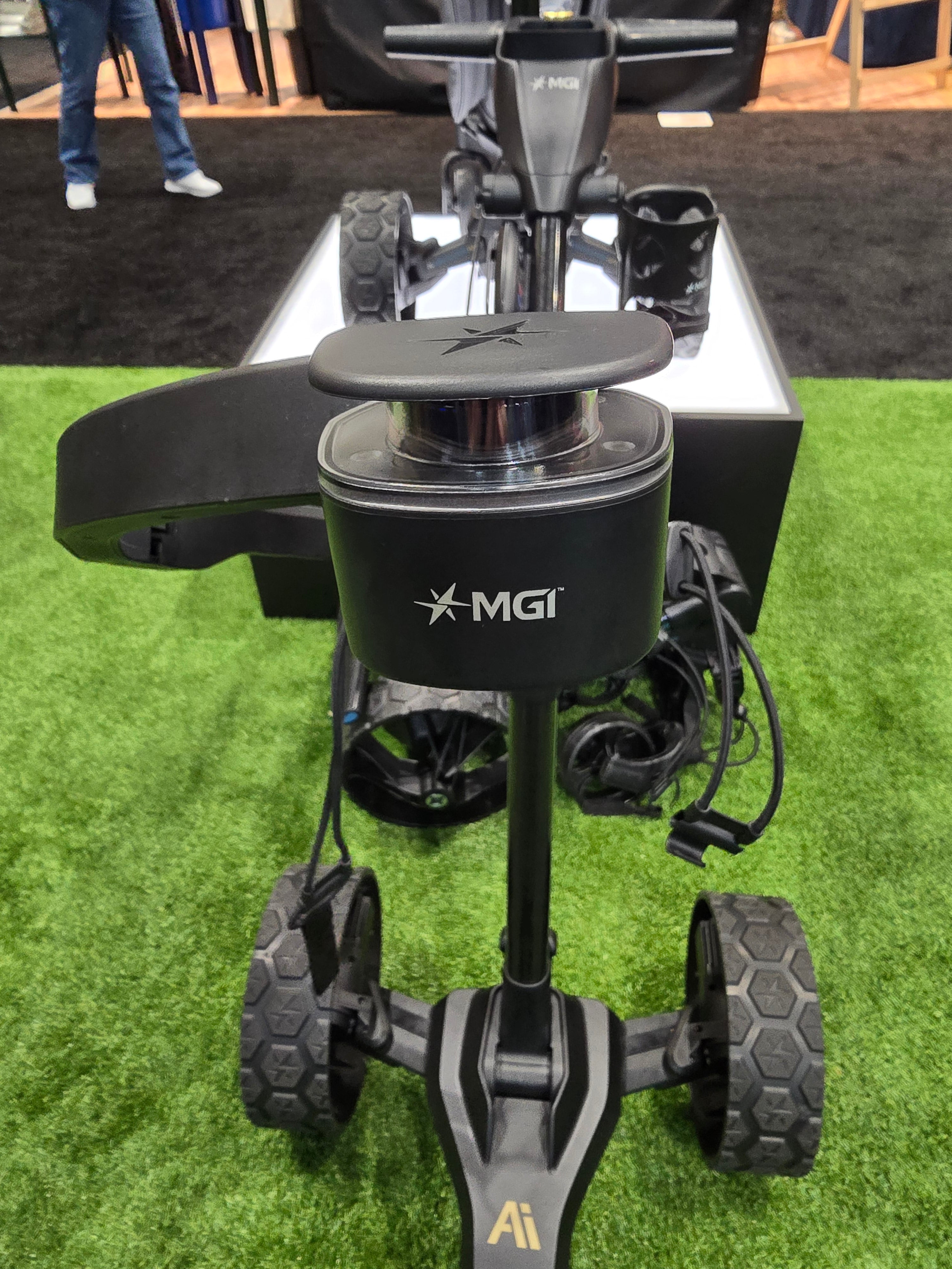 MGI Ai Navigator Halo